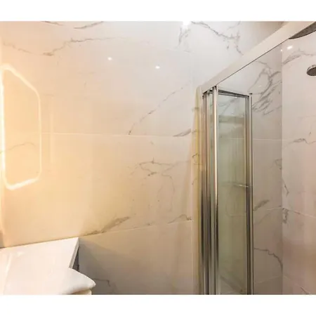 Appartamento Spacious - 3br-8p - Place De La Bastille Parigi